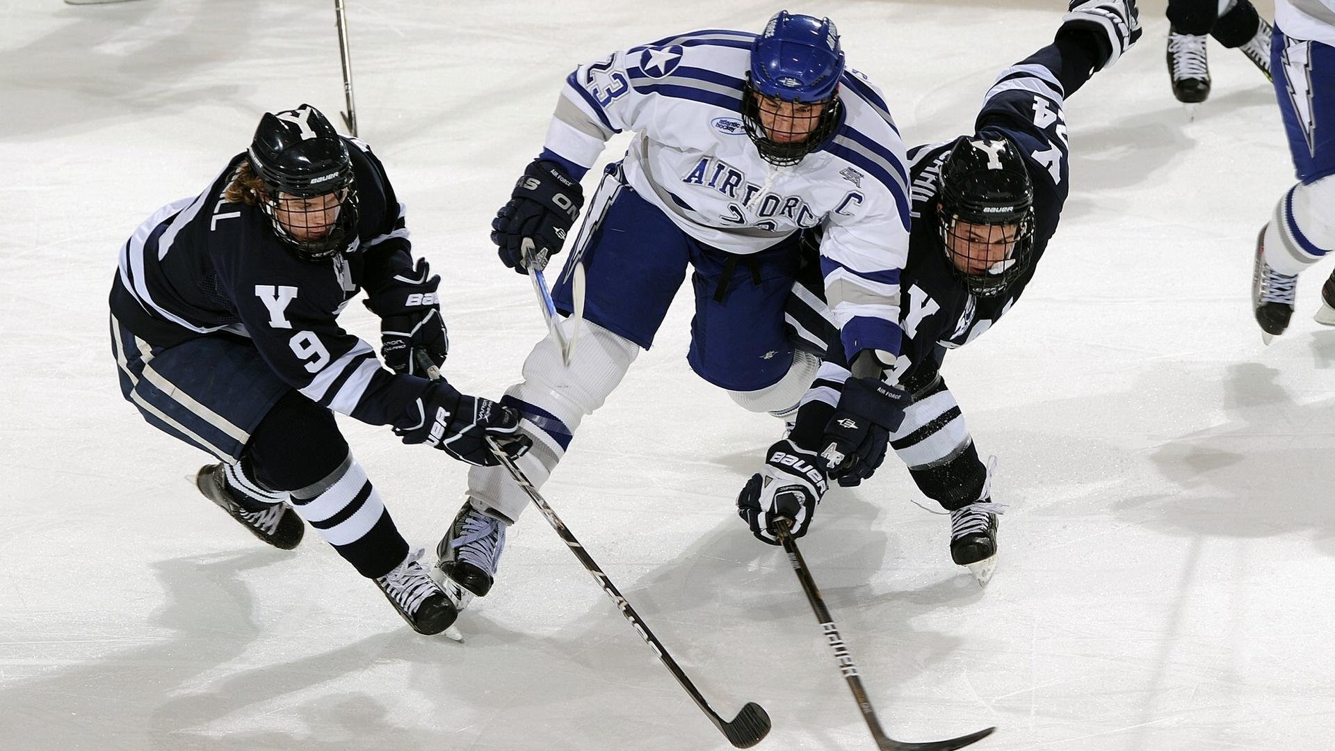 中国香港队赛制分析：如何通过战术调整突破团体赛中的困境，香港队再添一枚金牌